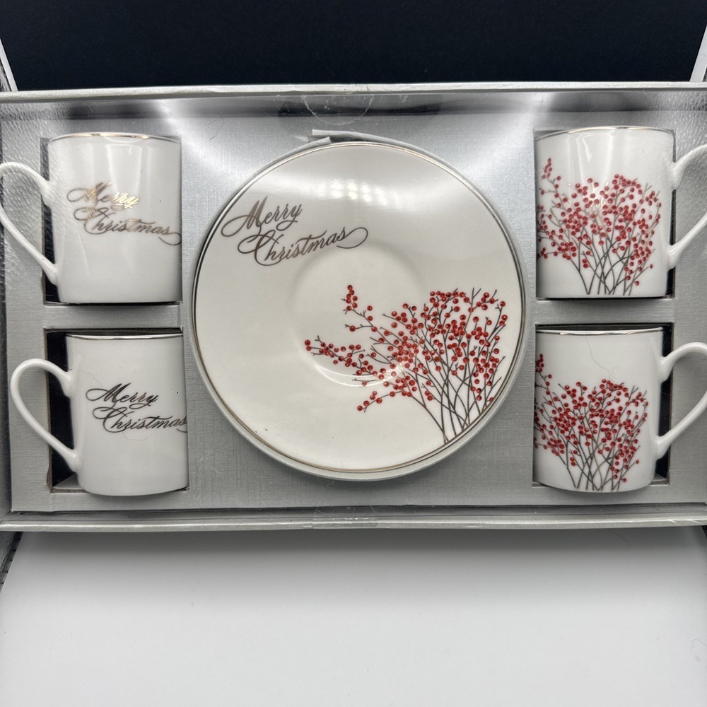 Nicole Miller Home Merry Christmas‎ Tea Set White with Red Berries